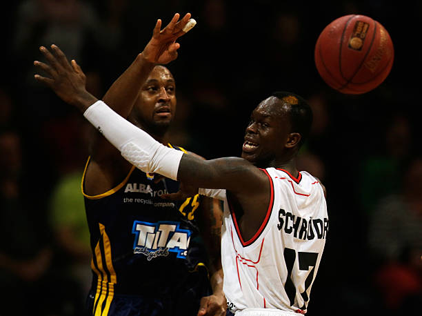 对阵亚洲劲 对阵亚洲劲