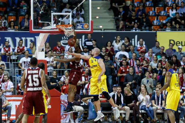 一个值得关 一个值得关